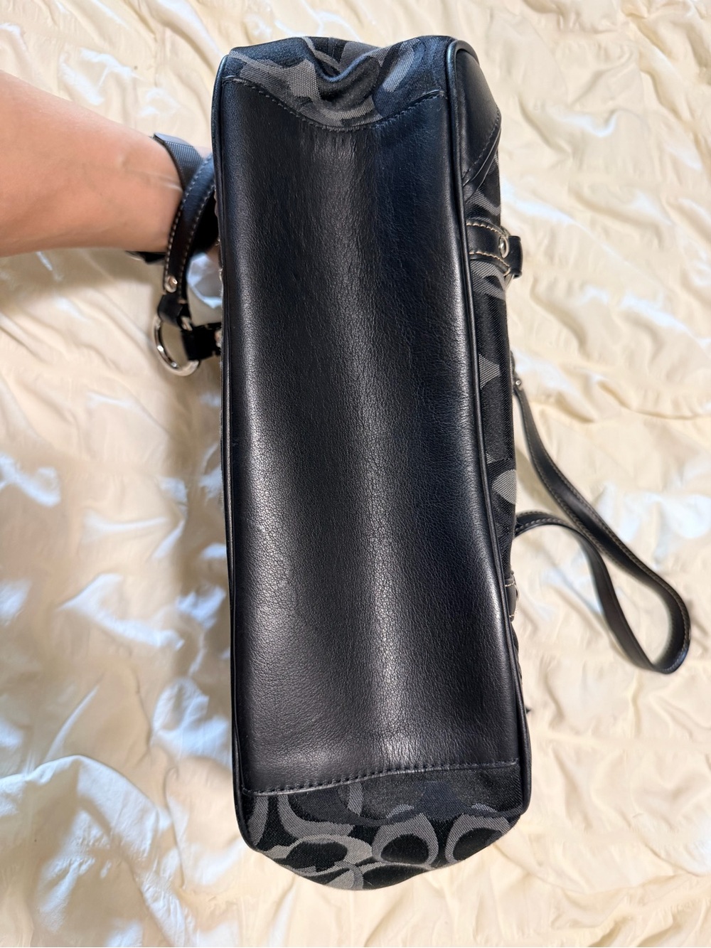 Coach Black & Gray Signature Canvas Shoulder Bag - Picture 5 of 16